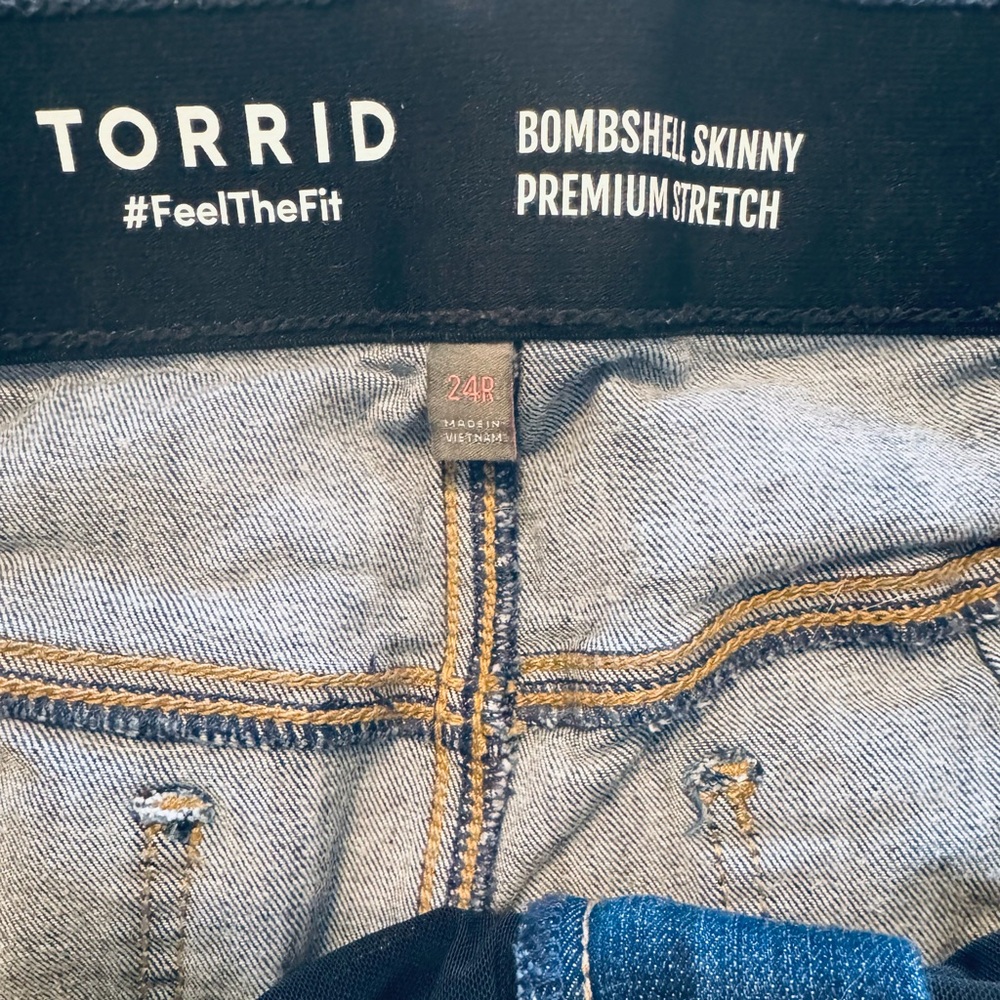 Bombshell Skinny Premium Stretch Distressed Skinny Jeans - Picture 6 of 8